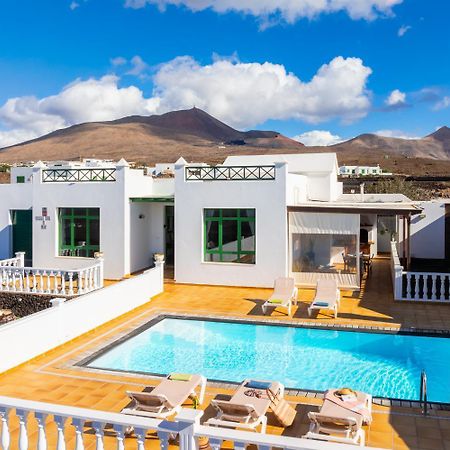 Villa Sol Y Mar Yaiza  Buitenkant foto